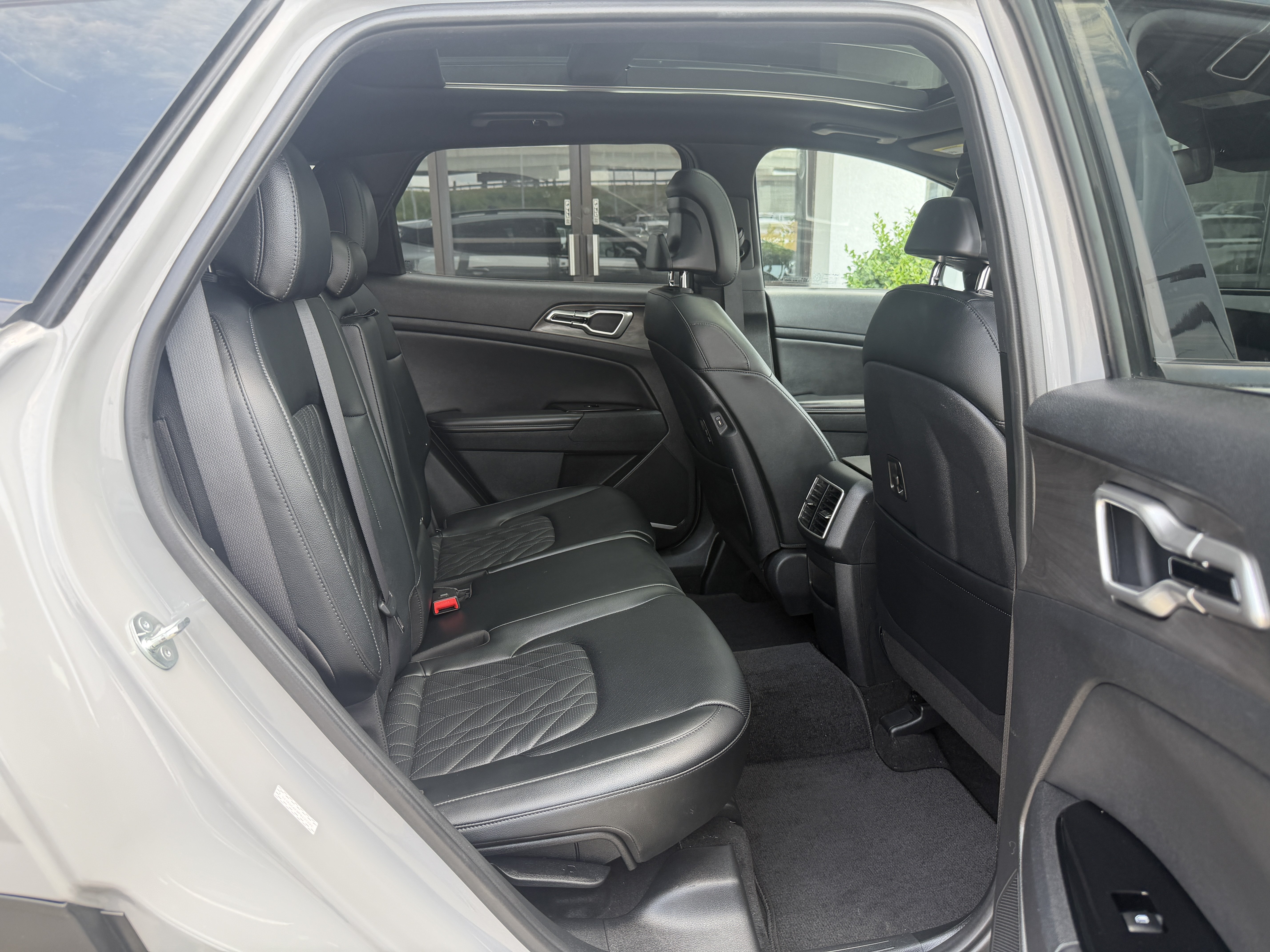 Used 2023 Kia Sportage X-Line w/ X-Line Premium Package AWD/4WD image 25
