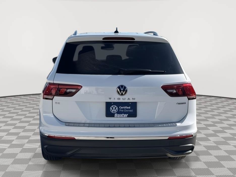 Certified 2024 Volkswagen Tiguan SE w/ Panoramic Sunroof Package AWD/4WD image 8
