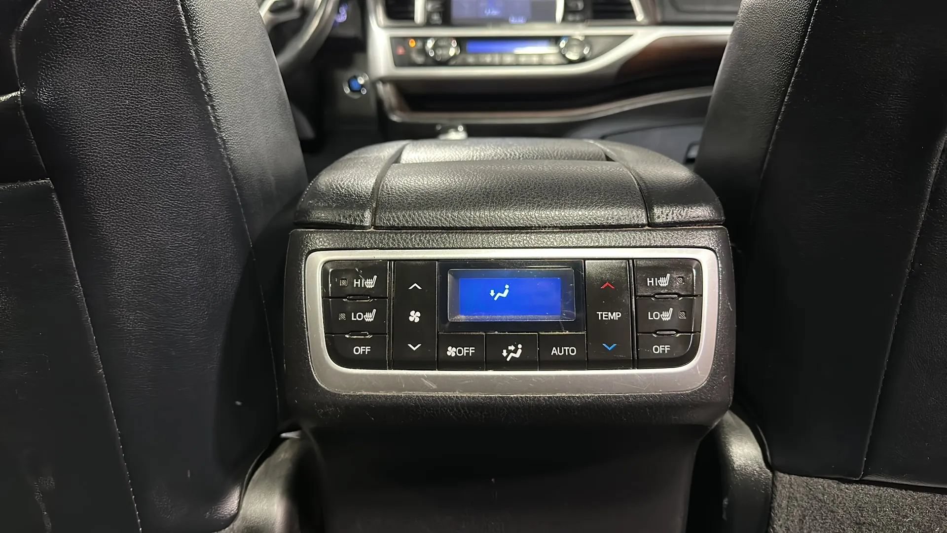 Used 2016 Toyota Highlander Limited Platinum AWD/4WD image 23