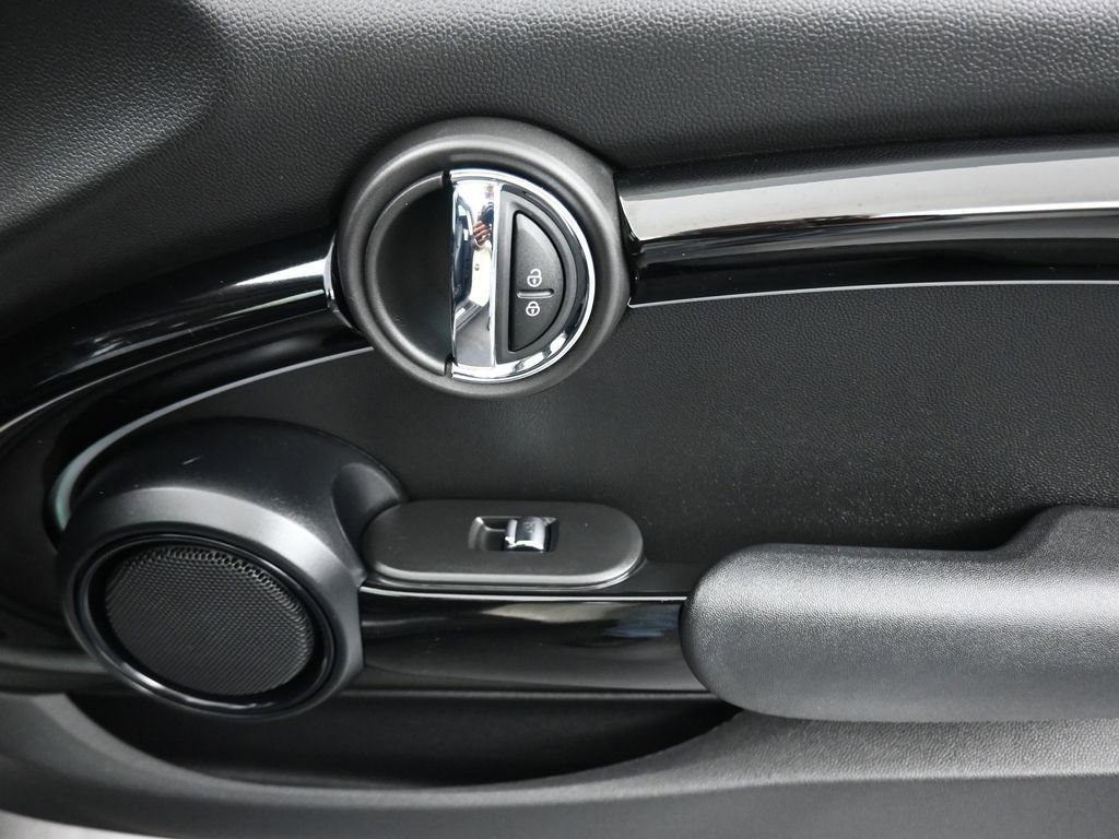 Used 2022 MINI Cooper S image 36