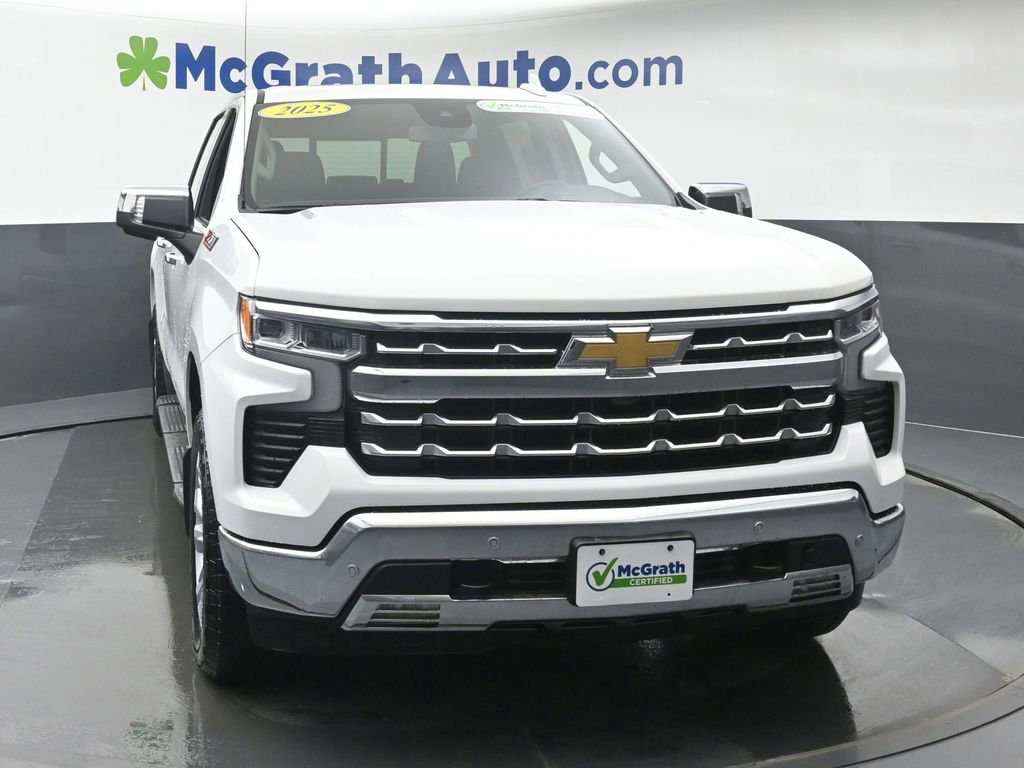 Used 2025 Chevrolet Silverado 1500 LTZ w/ LTZ Premium Package image 4