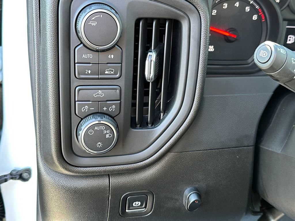 Used 2025 Chevrolet Silverado 1500 Custom w/ LPO, Dark Essentials Package image 16