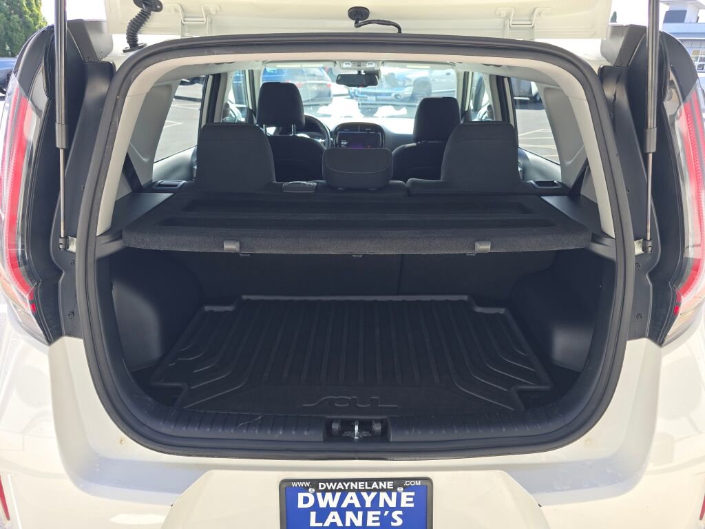 Used 2023 Kia Soul EX image 11