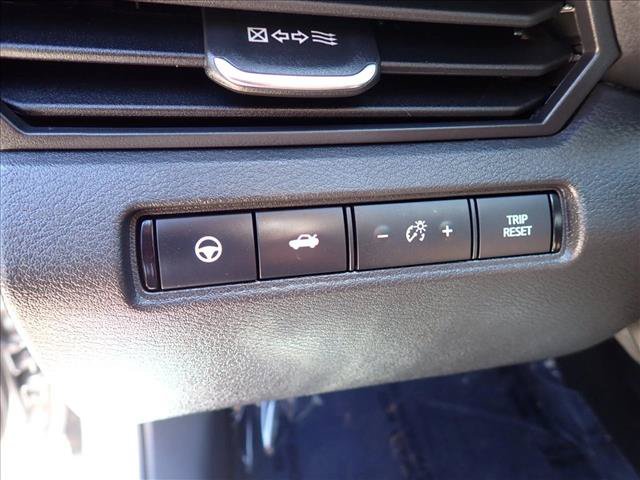 Used 2023 Nissan Altima 2.5 SL FWD image 13