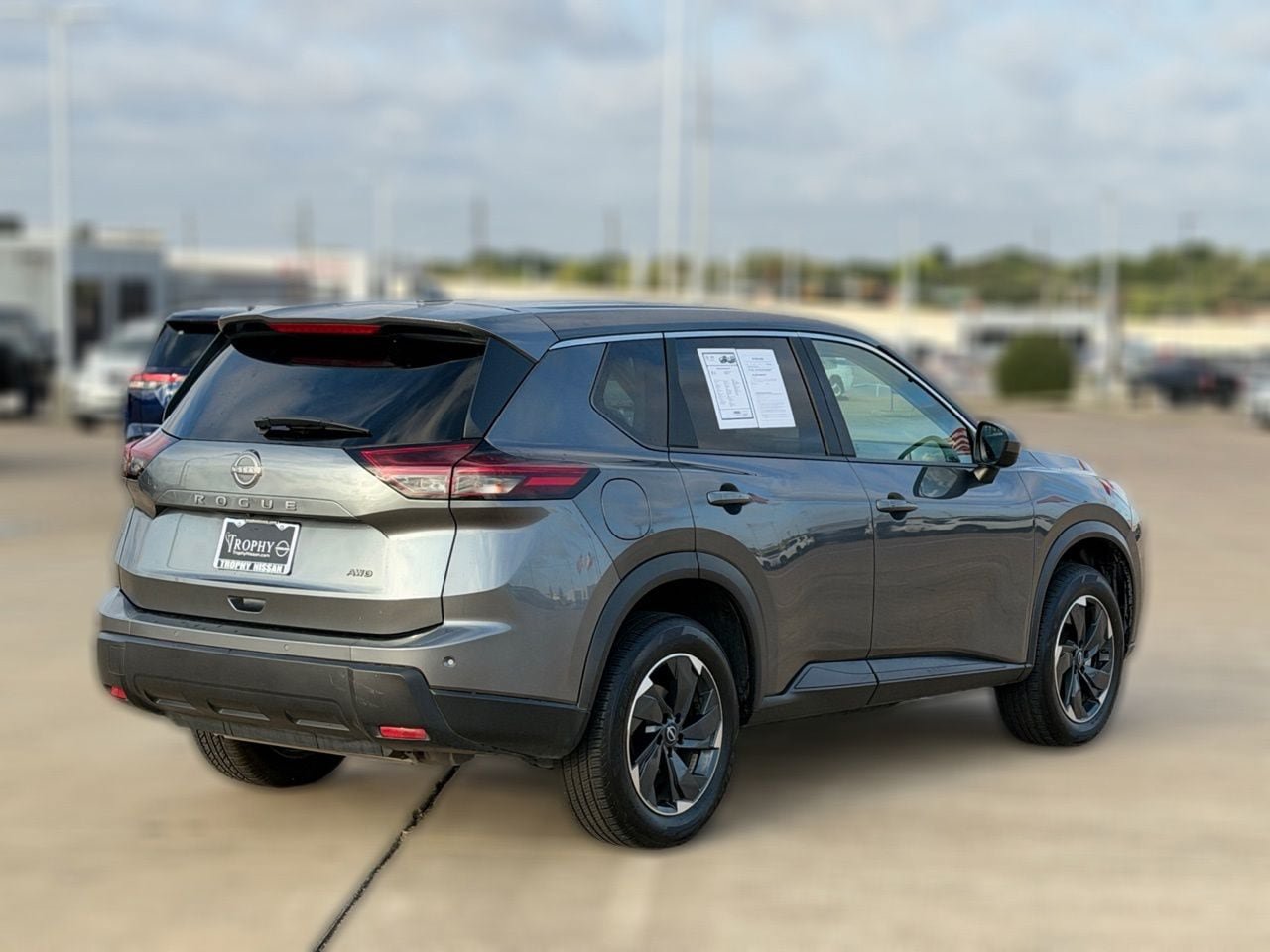 Certified 2025 Nissan Rogue SV AWD/4WD image 7