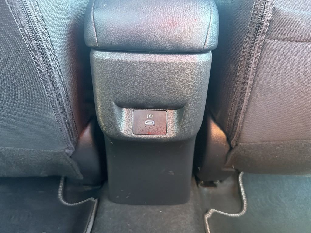 Used 2024 Nissan Versa SR w/ Trunk Package image 23