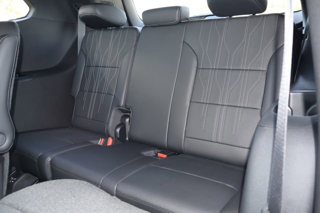 New 2026 Buick Enclave Avenir w/ Super Cruise Package FWD image 14