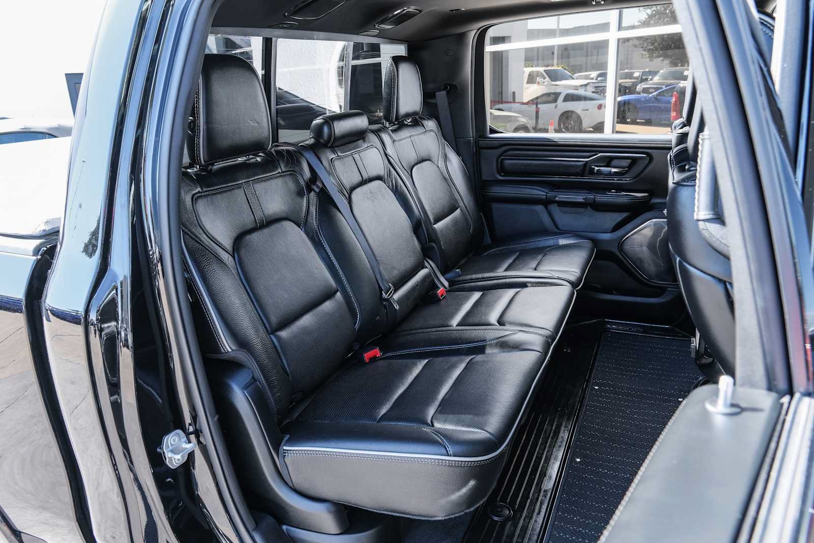 Used 2022 RAM 1500 Limited AWD/4WD image 35