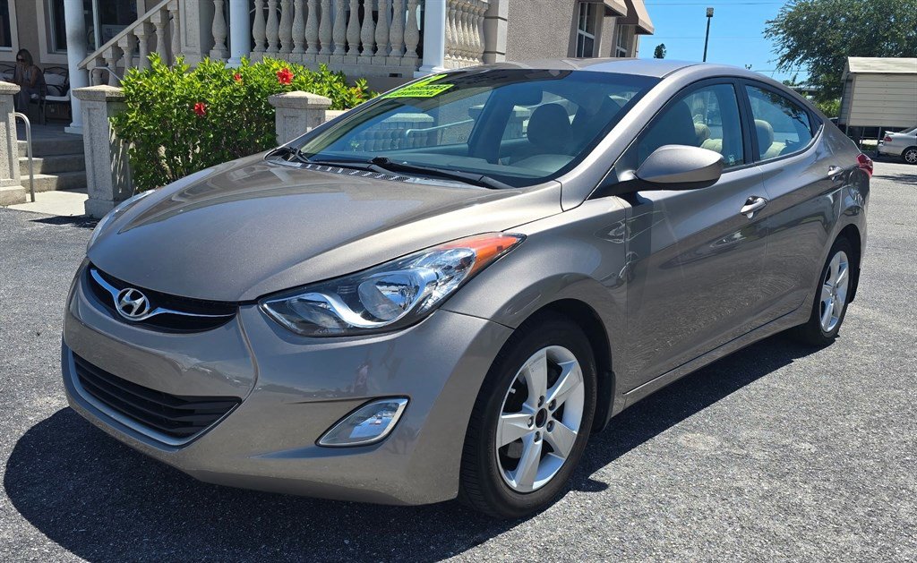 Used 2012 Hyundai Elantra GLS w/ Preferred Pkg 3 FWD image 1