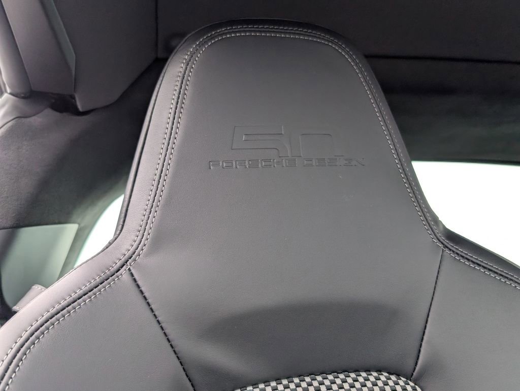 Used 2024 Porsche 911 image 18