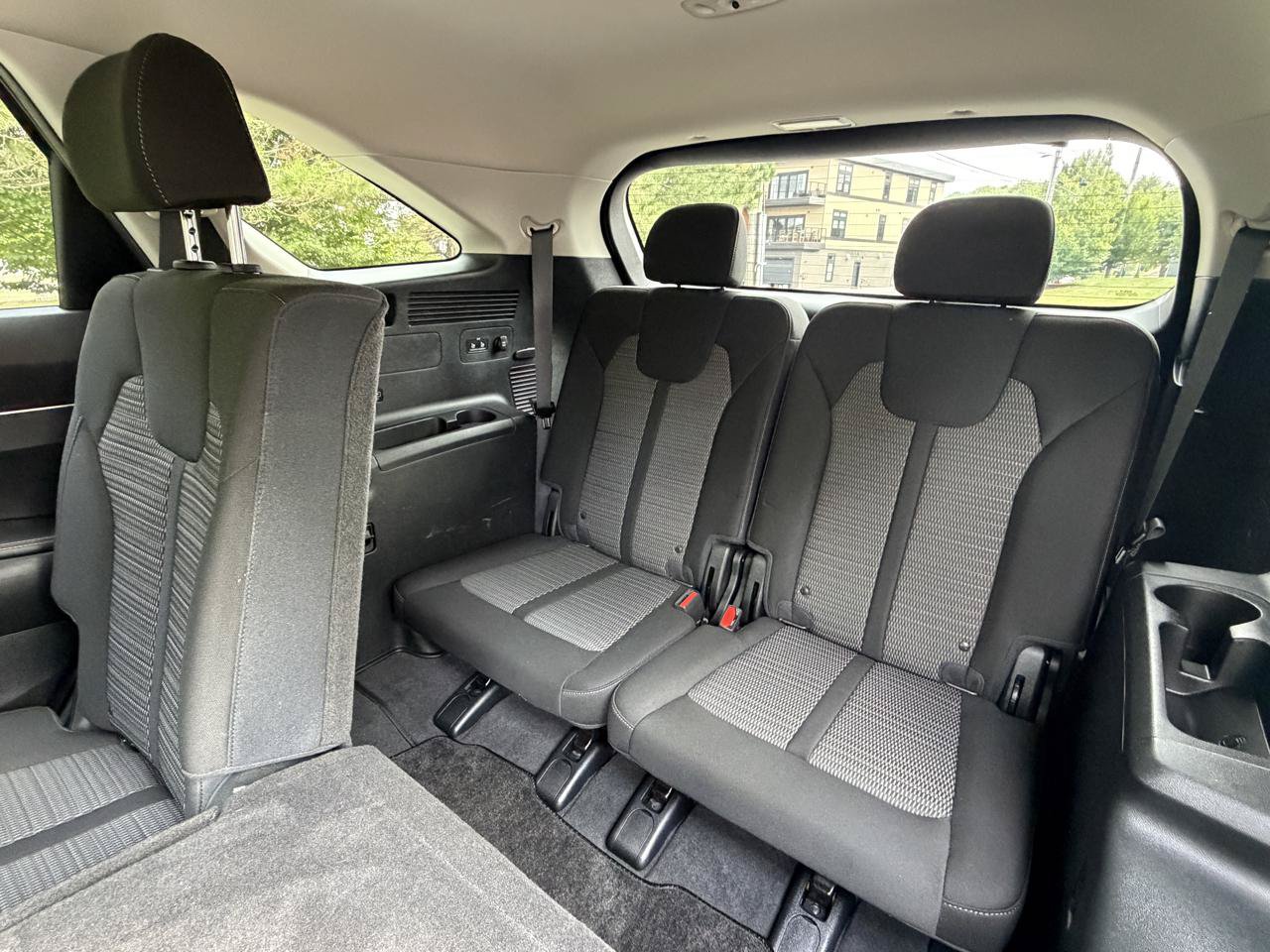 Used 2023 Kia Sorento LX AWD/4WD image 9