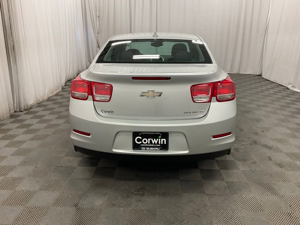 Used 2015 Chevrolet Malibu LT w/ Power Convenience Package image 5