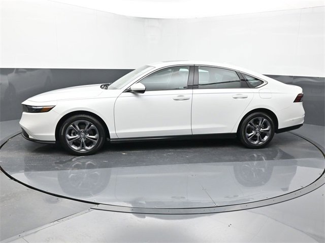 Used 2023 Honda Accord EX image 2