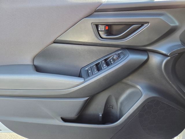 Used 2025 Subaru Crosstrek 2.0i Premium image 16