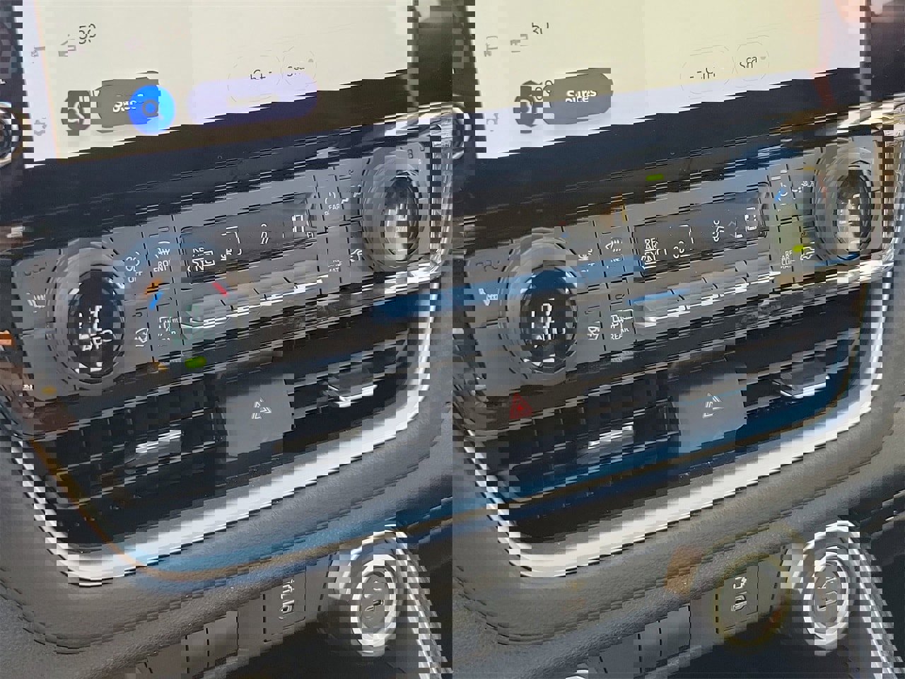 Used 2024 Toyota Grand Highlander XLE image 28