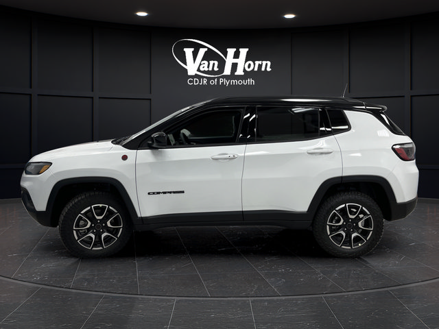 New 2026 Jeep Compass Trailhawk w/ Sun, Sound & Navigation Group AWD/4WD image 13