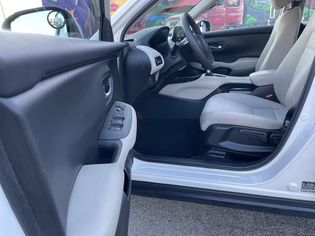 Used 2023 Honda HR-V LX image 14