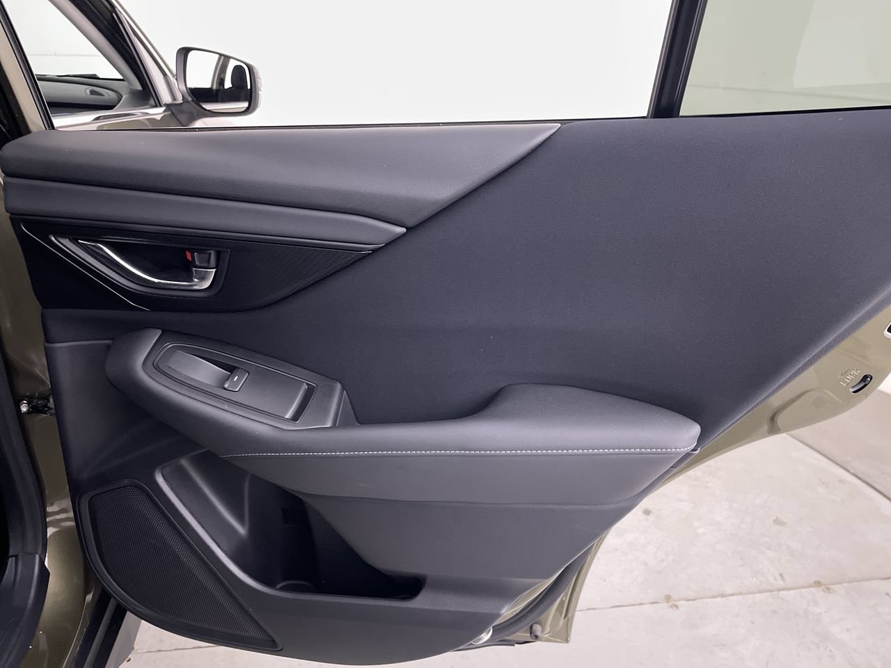 Used 2020 Subaru Outback Premium AWD/4WD image 21