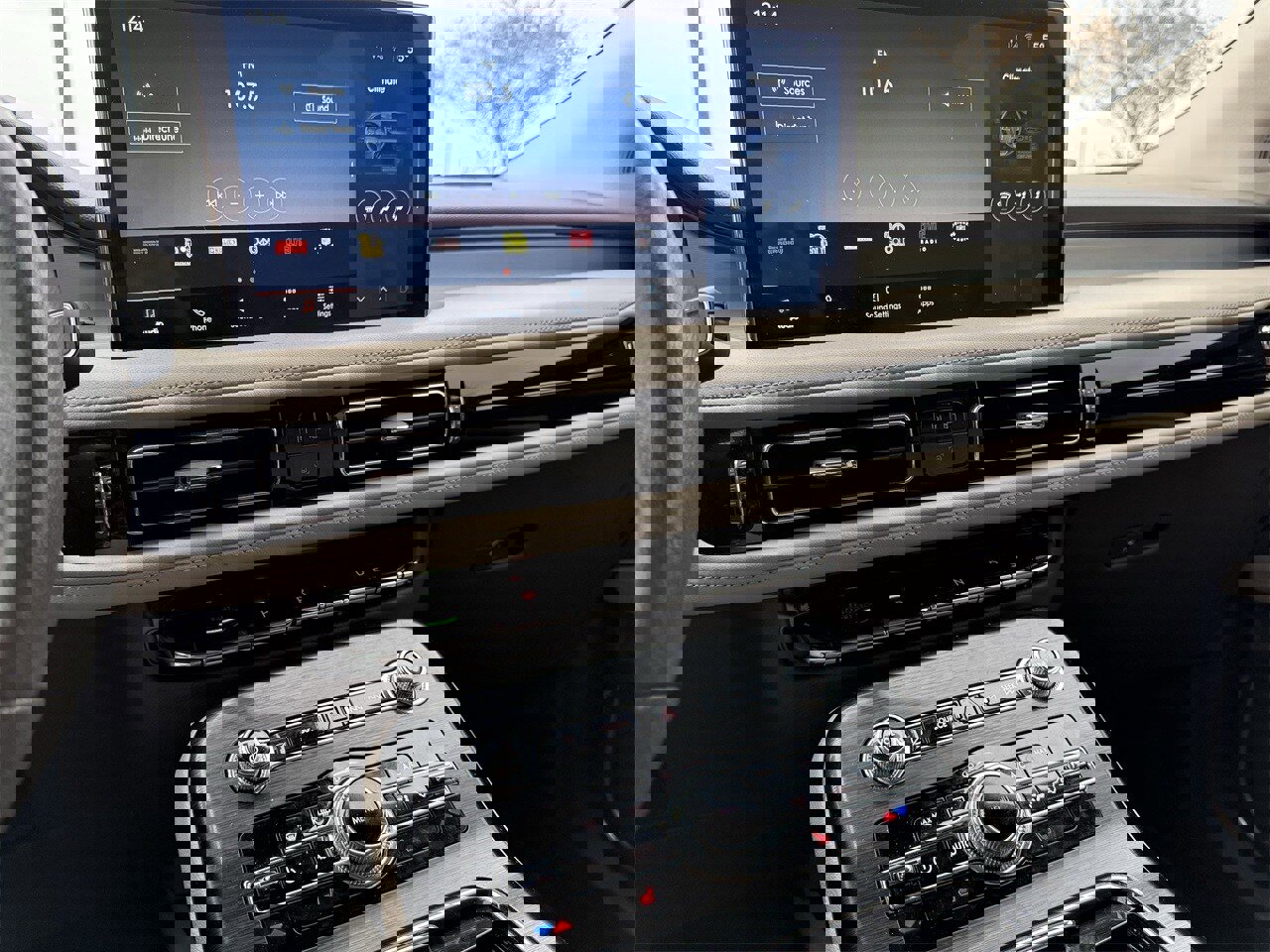 Used 2021 Lincoln Nautilus FWD image 15