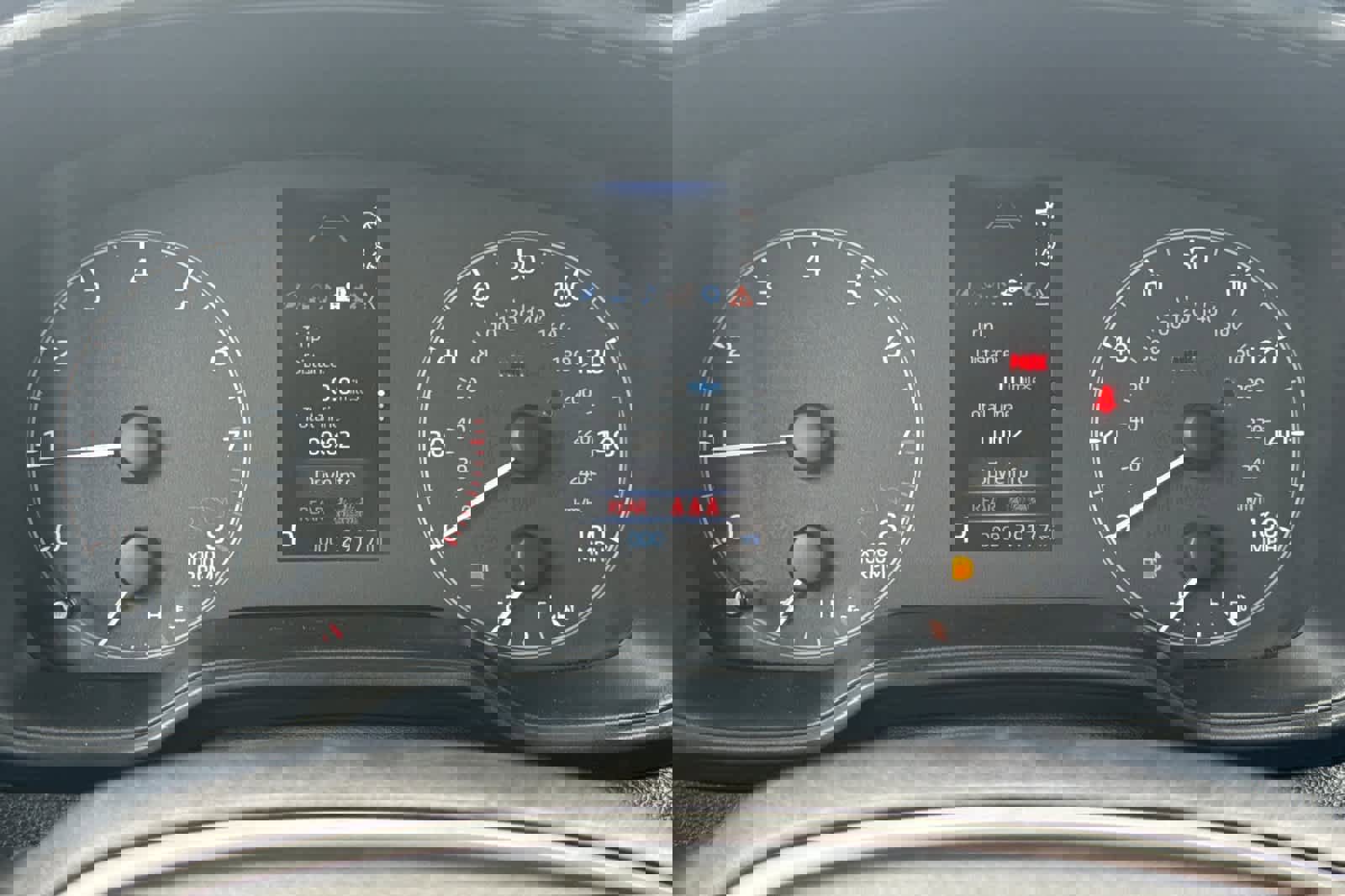 Certified 2023 Toyota Corolla Cross LE image 28