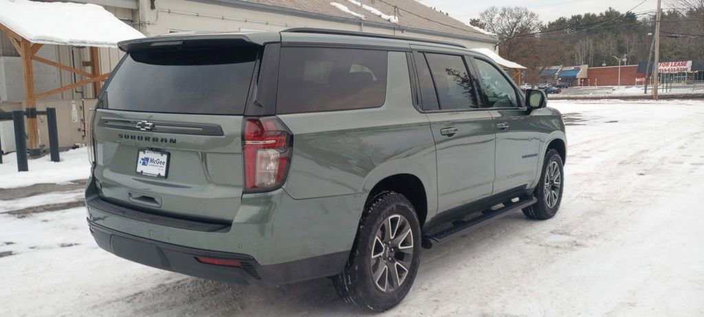 Used 2023 Chevrolet Suburban Z71 w/ Luxury Package image 7