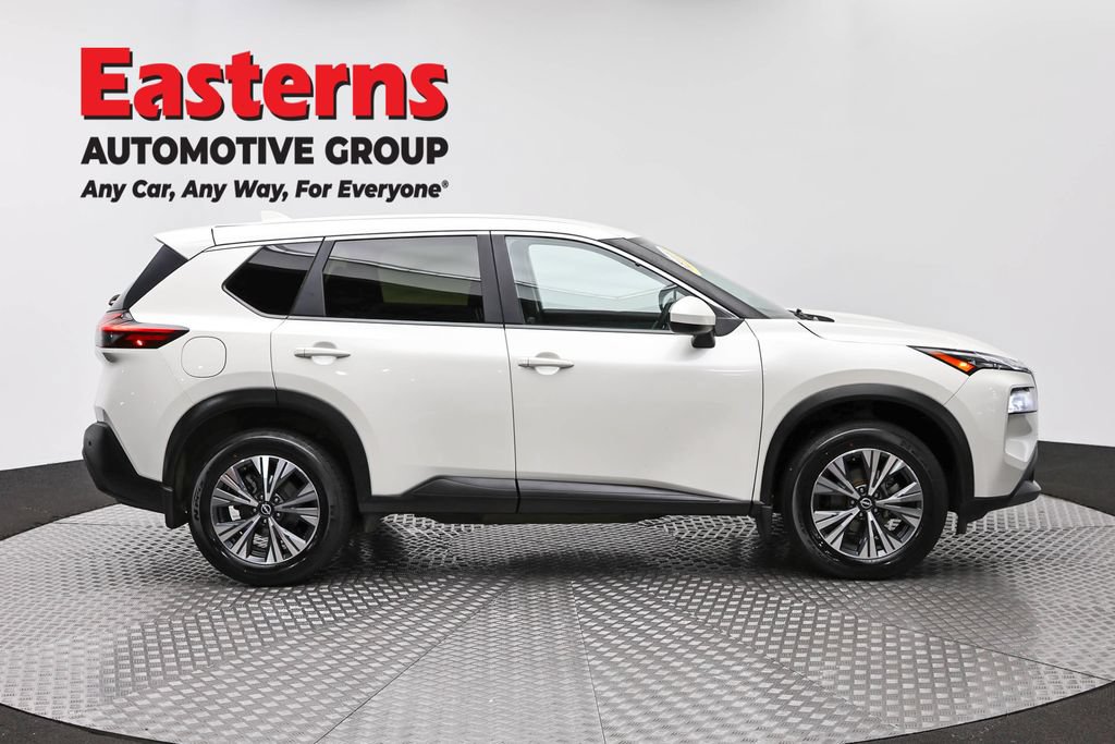 Used 2023 Nissan Rogue SV AWD/4WD image 4