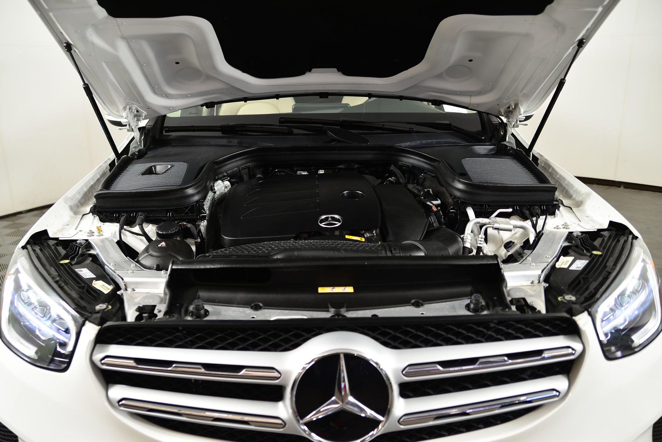 Used 2022 Mercedes-Benz GLC 300 4MATIC image 18