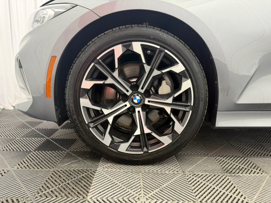 Used 2025 BMW 330i xDrive Sedan w/ Convenience Package AWD/4WD image 36