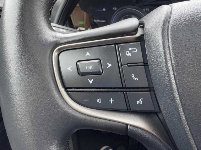 Used 2023 Lexus UX 250h FWD w/ Premium Package image 25