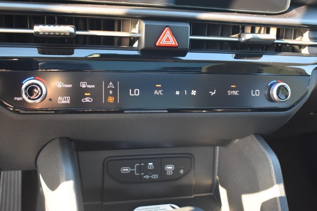New 2027 Kia Sportage EX FWD image 31