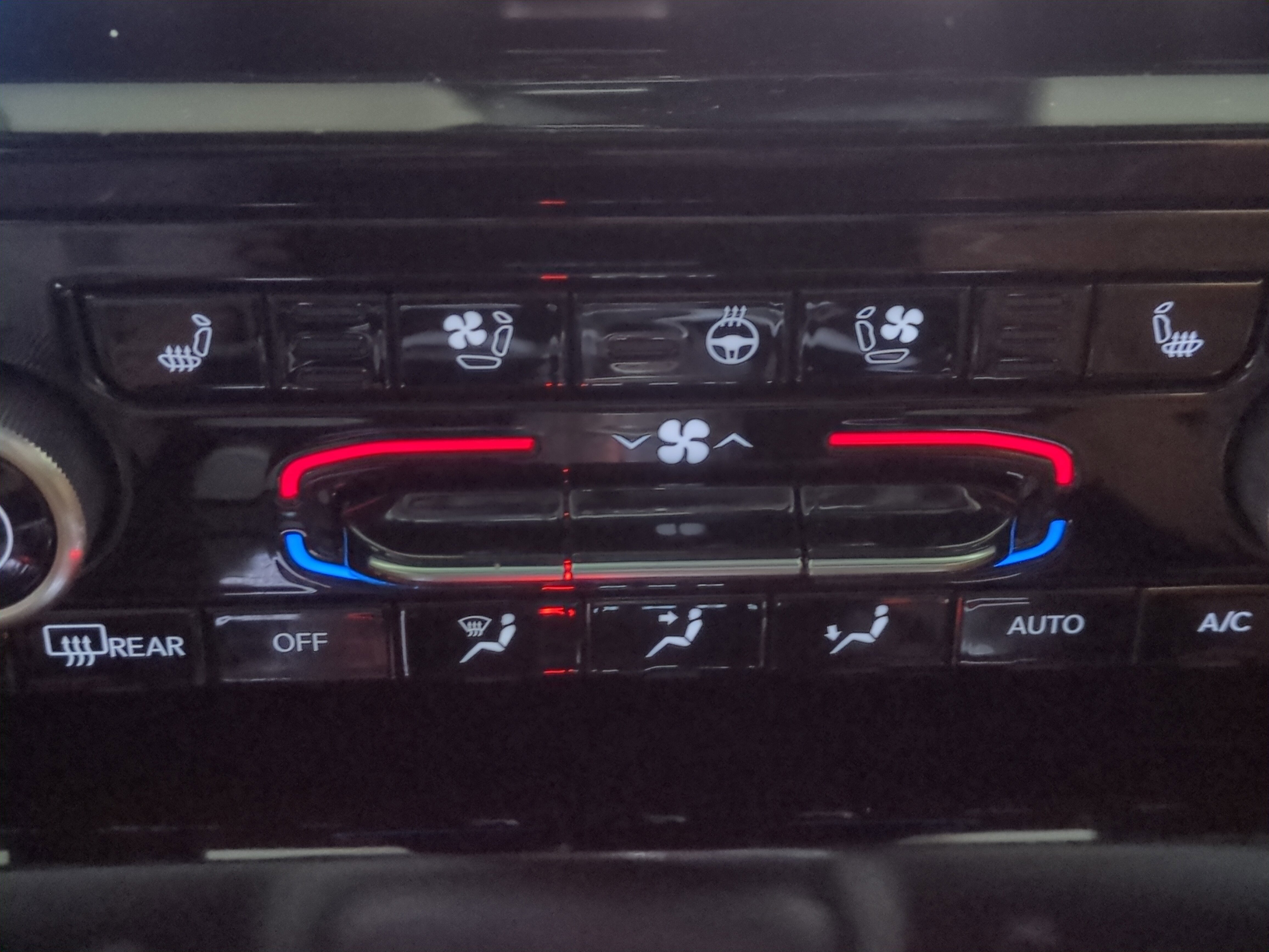 New 2025 Jeep Grand Cherokee L Summit image 24