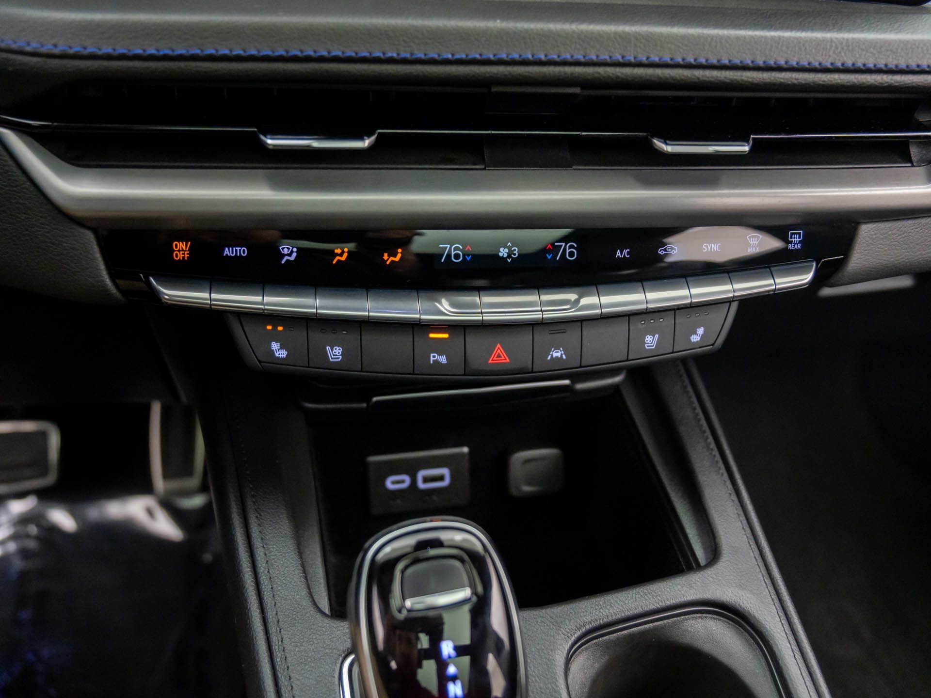 Certified 2024 Cadillac XT4 Sport image 25