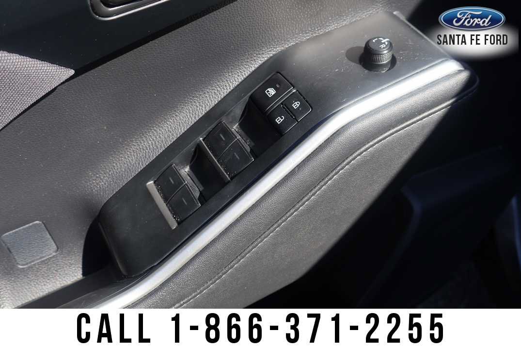 Used 2023 Toyota Highlander LE AWD/4WD image 13