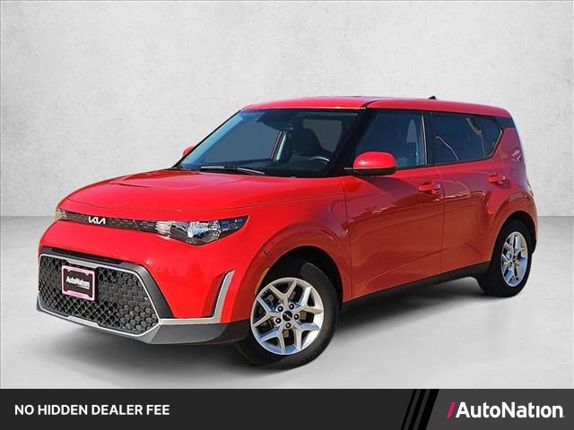 Used 2024 Kia Soul LX w/ Option Group 015 FWD image 1