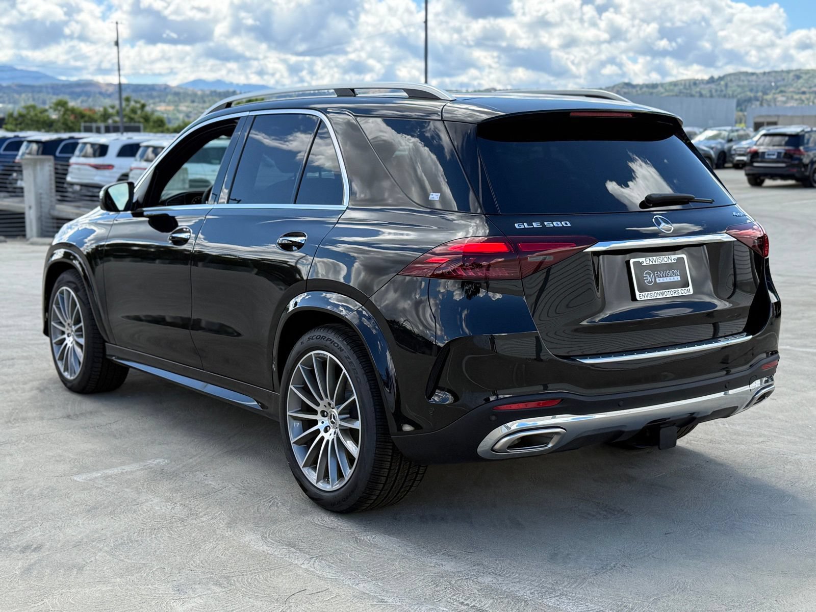 New 2025 Mercedes-Benz GLE 580 4MATIC image 9