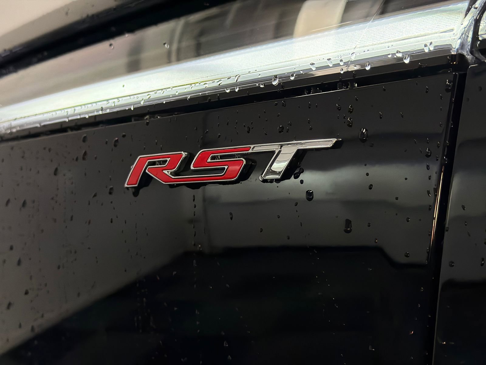 Used 2025 Chevrolet Silverado EV RST image 15