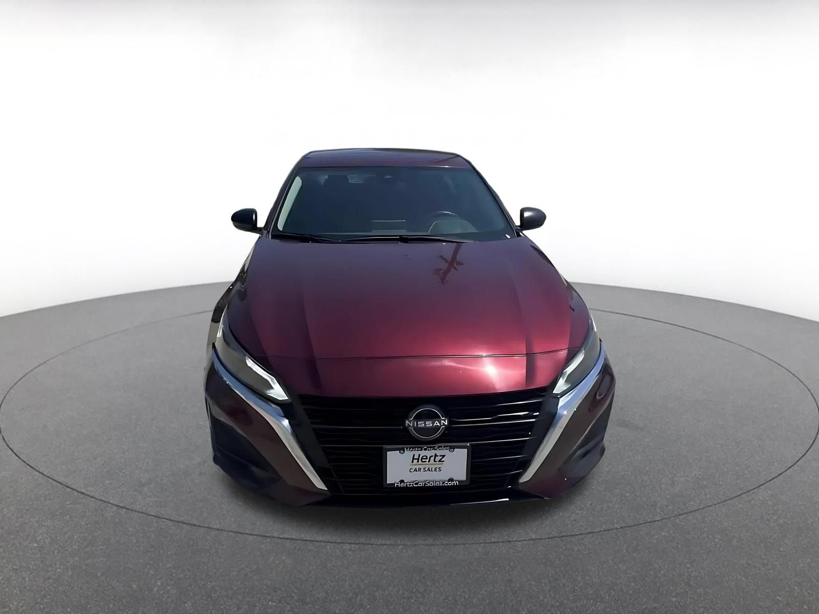 Used 2025 Nissan Altima 2.5 SV FWD image 4