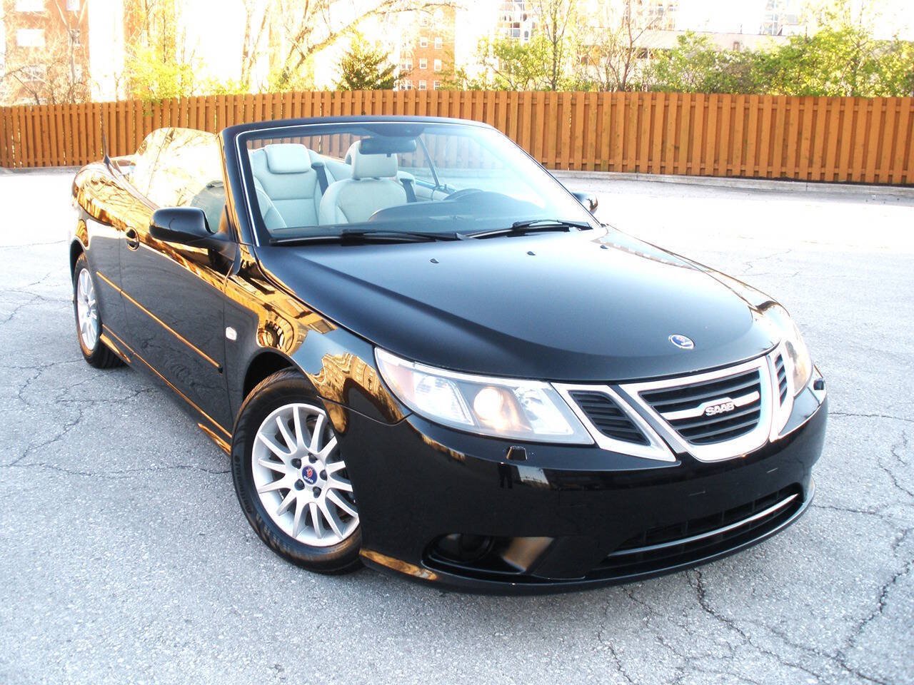 Used 2009 Saab 9-3 2.0T w/ Cold Weather Package FWD image 6