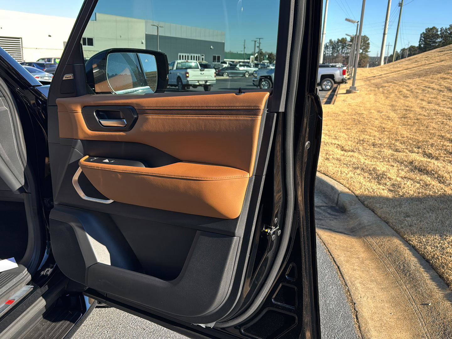 New 2026 Nissan Armada Platinum Reserve AWD/4WD image 12