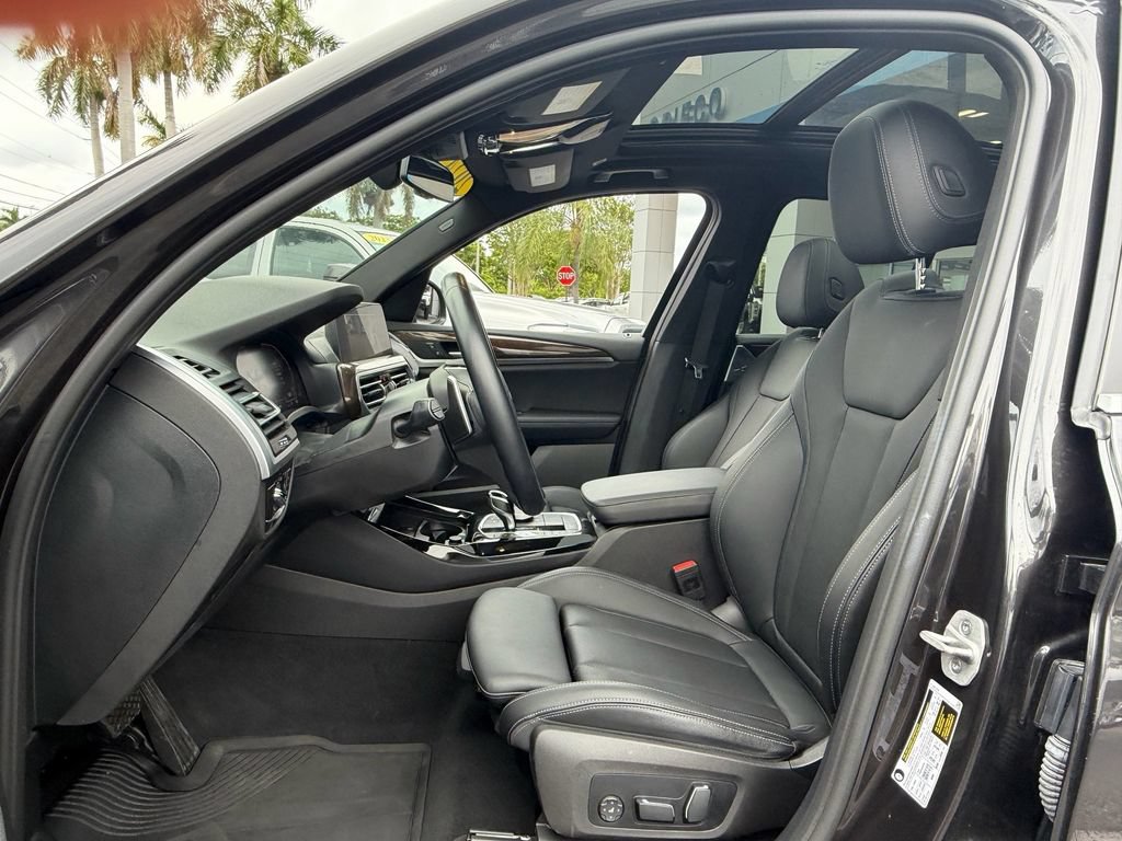 Used 2024 BMW X3 sDrive30i w/ Convenience Package RWD image 9