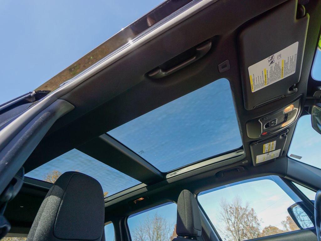 Used 2021 Jeep Renegade Latitude w/ Sun & Sound Group image 29