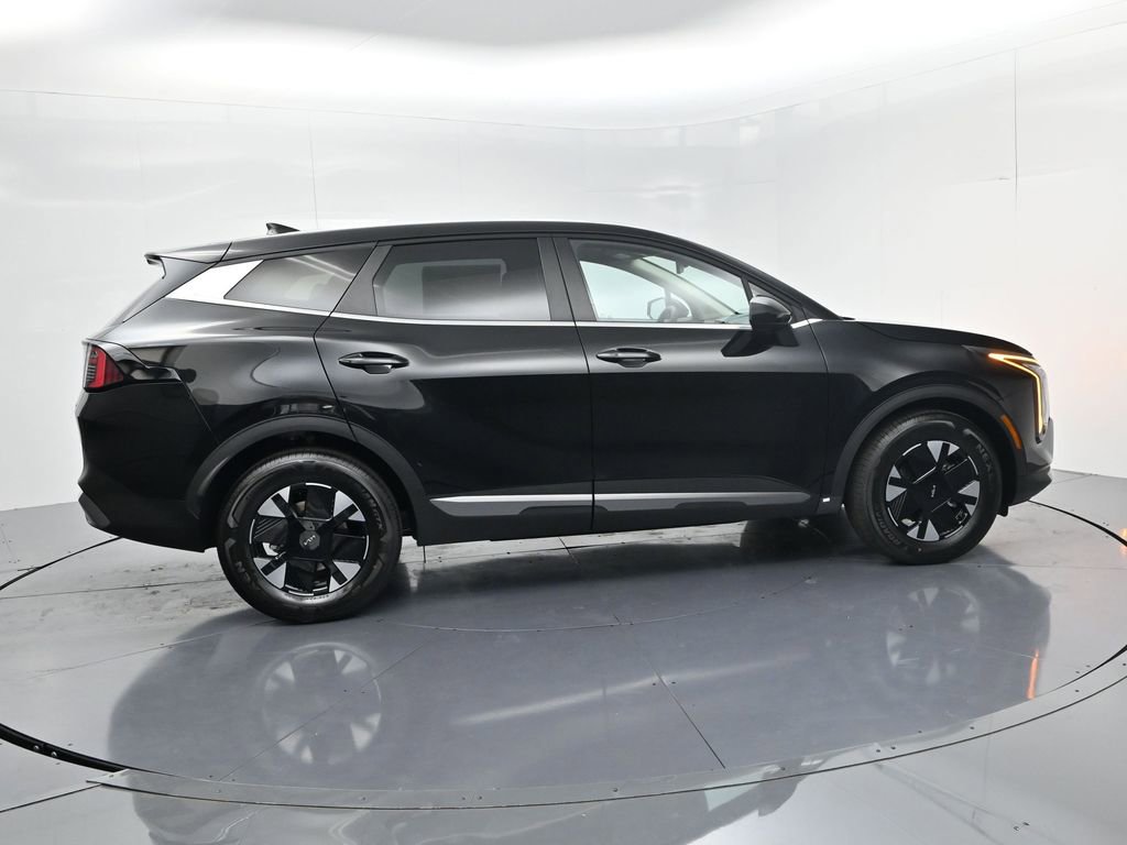 New 2026 Kia Sportage LX image 8