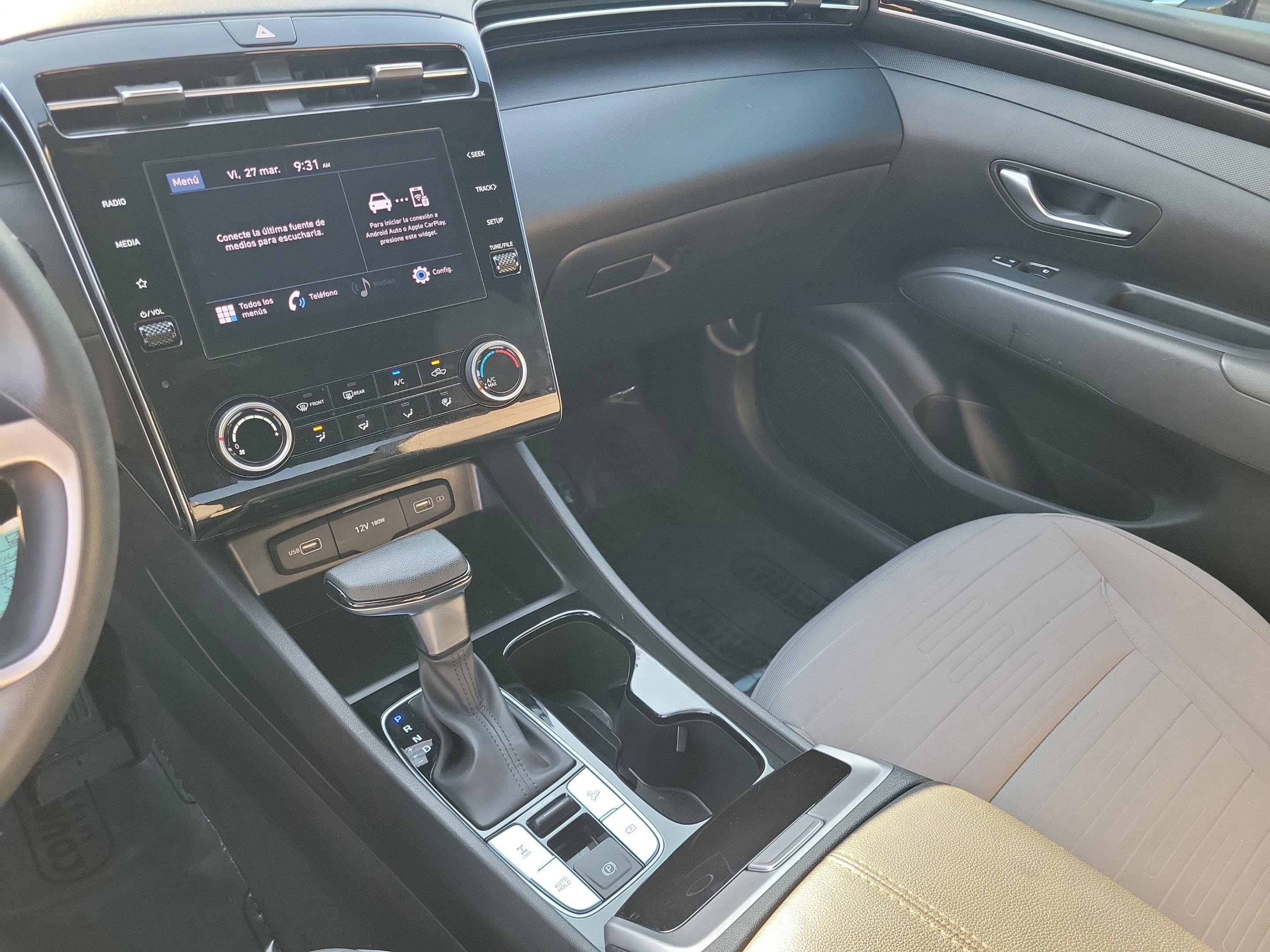 Used 2023 Hyundai Santa Cruz SE image 30