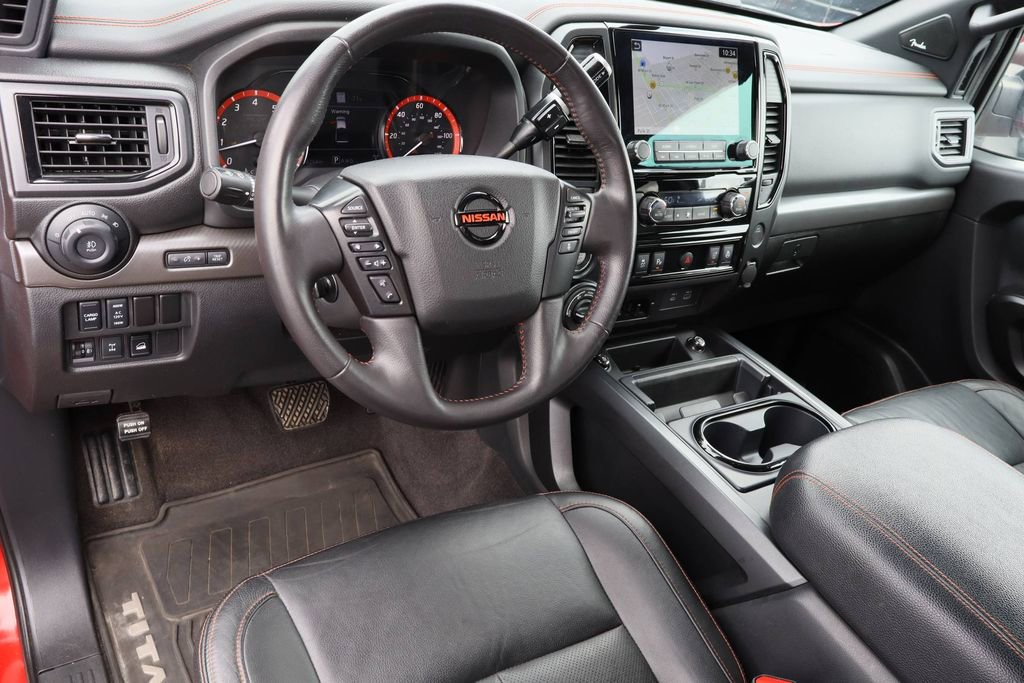 Used 2021 Nissan Titan PRO-4X w/ Pro-4x Convenience Package AWD/4WD image 12
