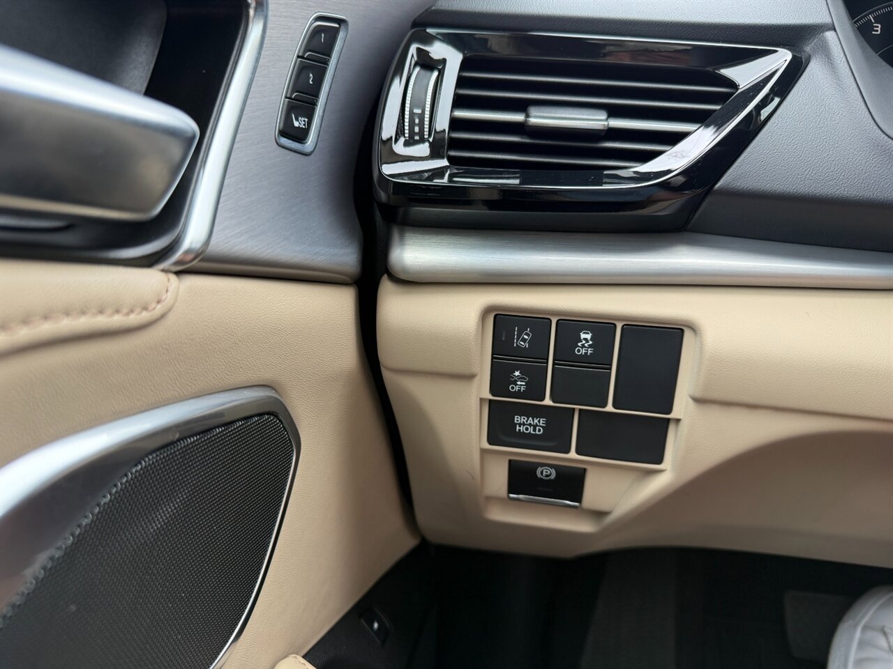 Used 2019 Acura RDX FWD image 22