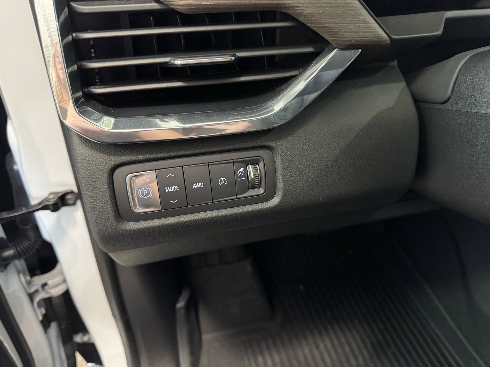 Used 2025 GMC Acadia Denali w/ Super Cruise Package AWD/4WD image 19