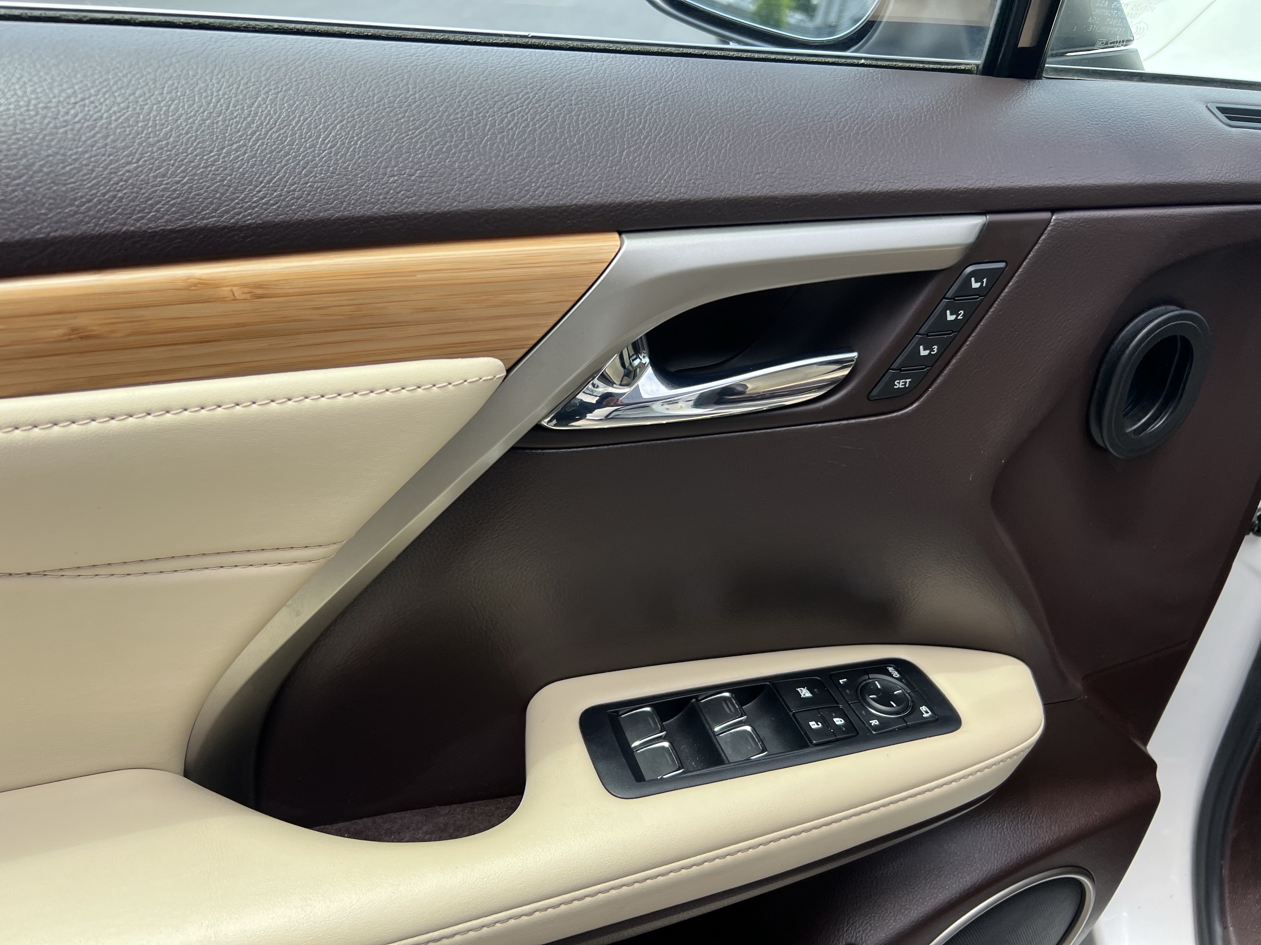 Used 2019 Lexus RX 350L AWD image 15
