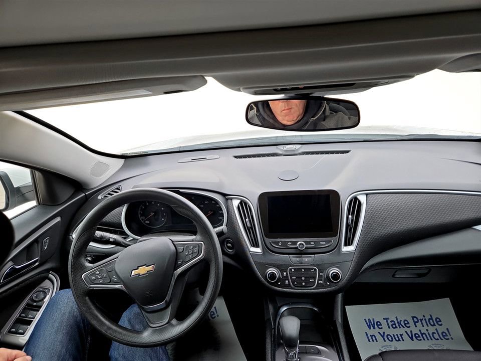 Used 2024 Chevrolet Malibu LT image 17