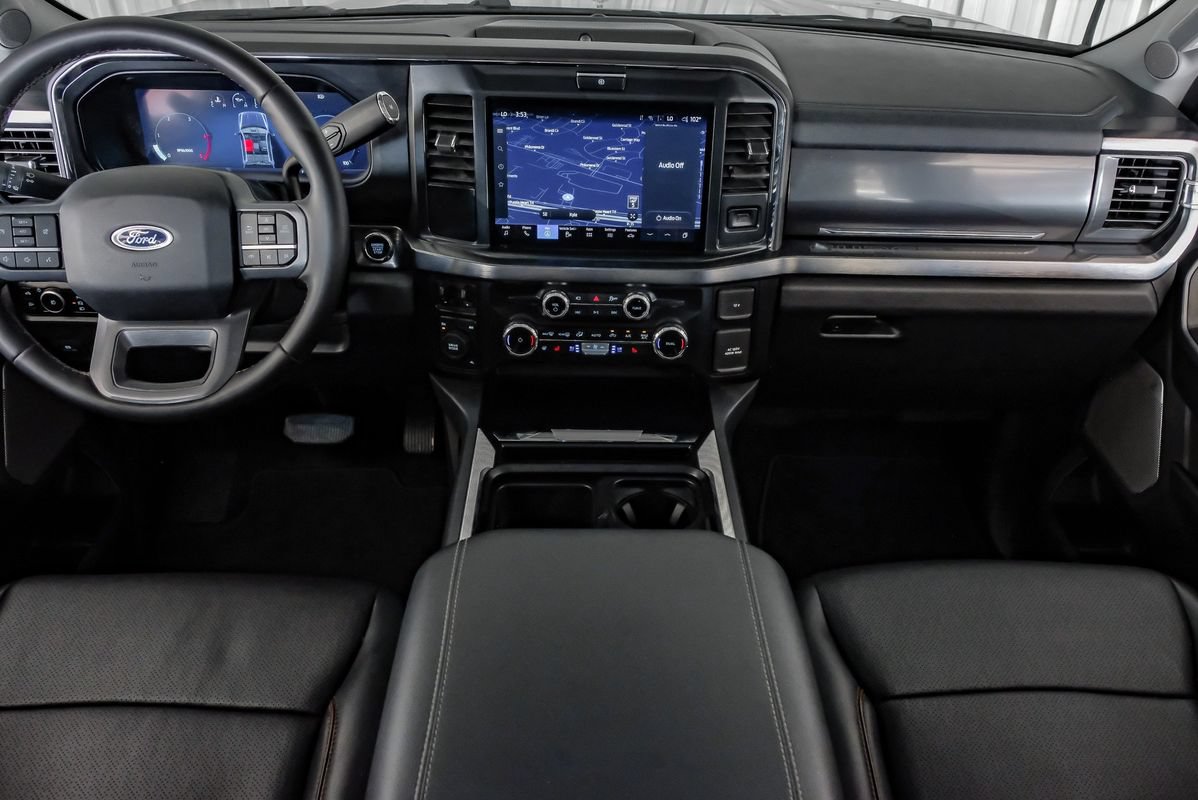 Used 2025 Ford F250 Lariat AWD/4WD image 14
