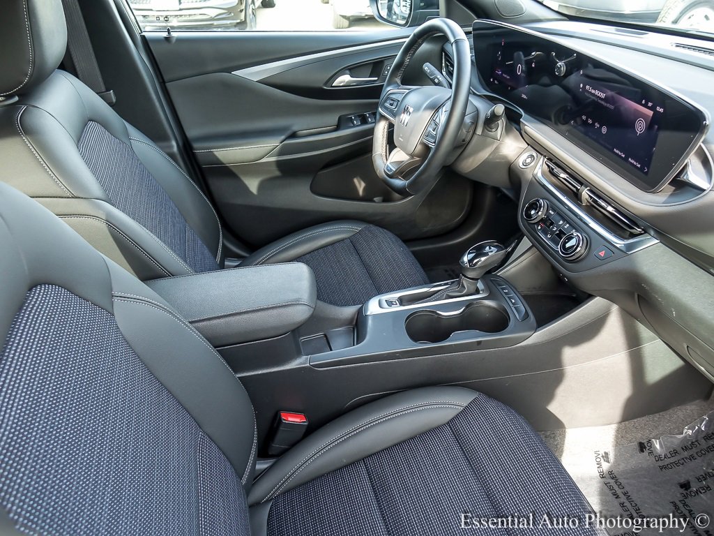 Used 2025 Buick Envista Preferred w/ Convenience I Package image 25